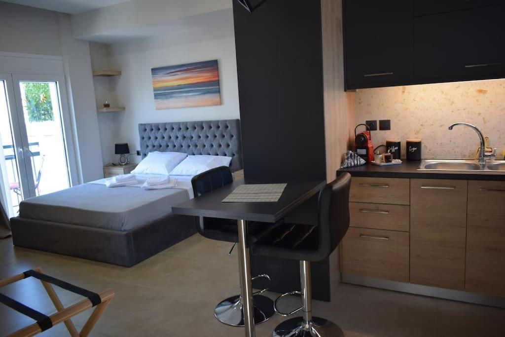 Fay'S Luxury Loft Apartment Volos Bagian luar foto
